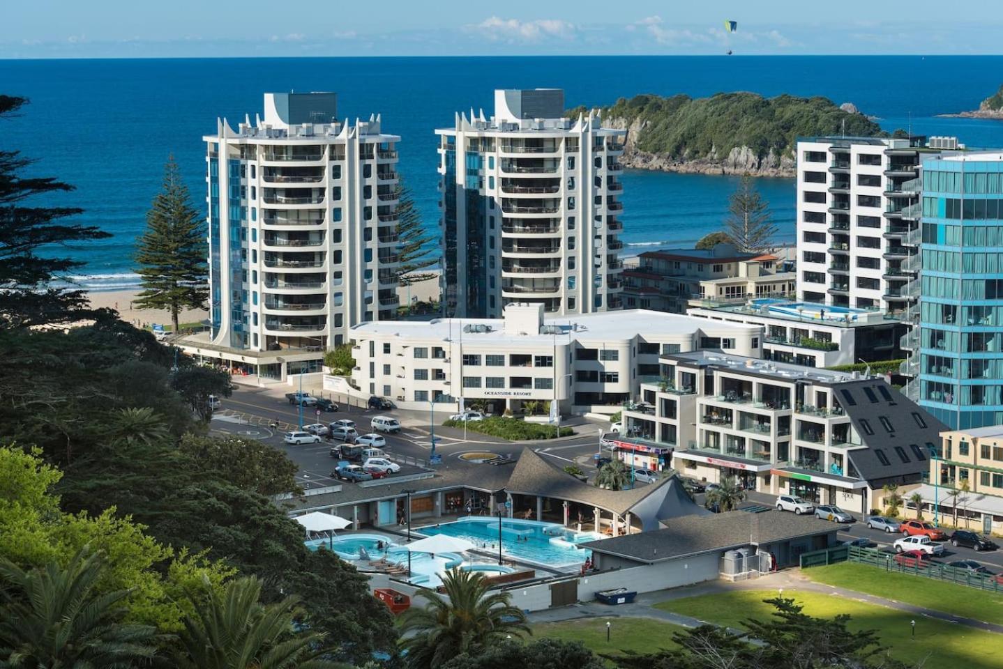 Oceanside Bliss - Absolute Beachfront - Uninterrupted Ocean Views With Pool Mount Maunganui Eksteriør billede