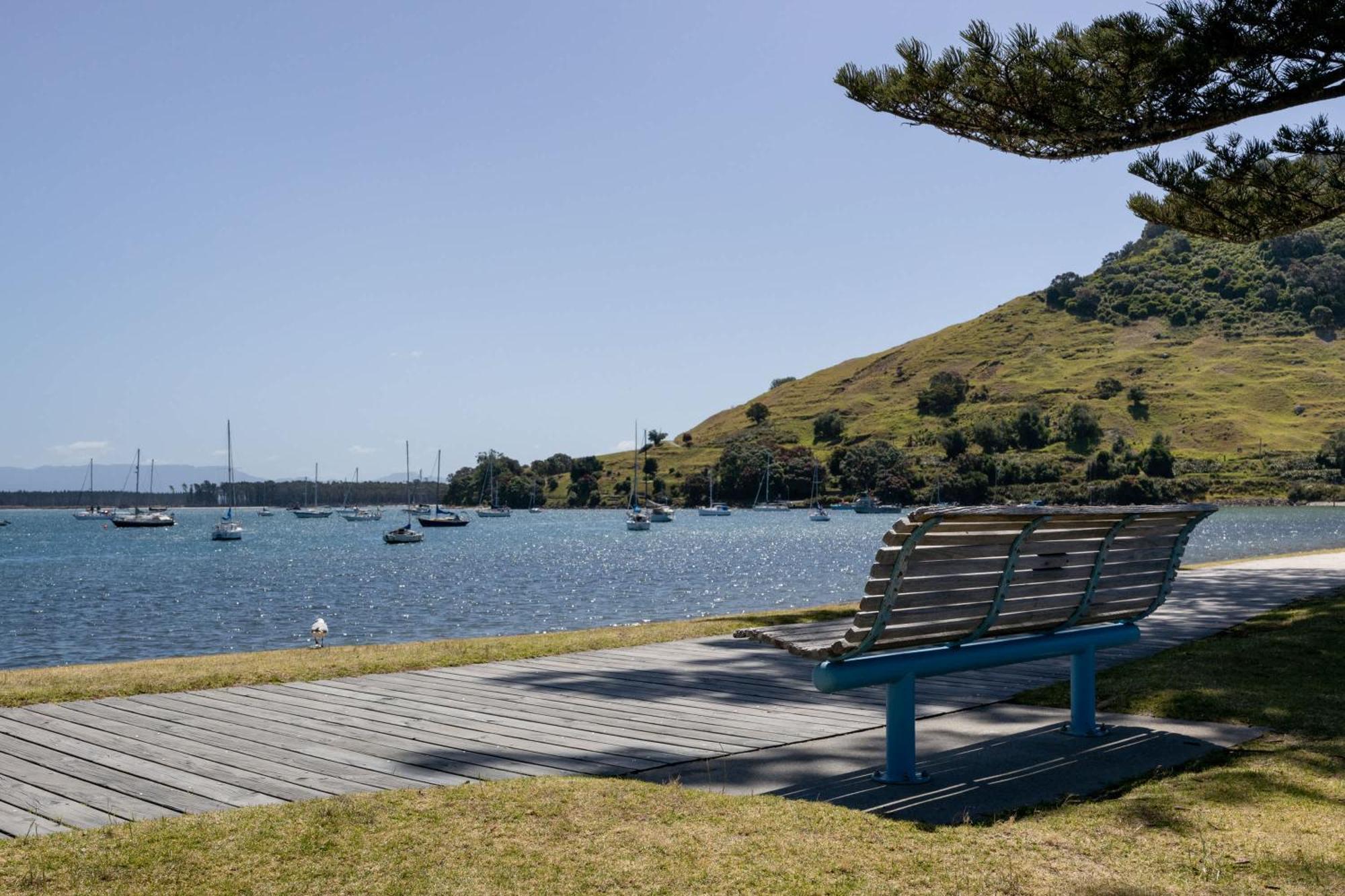 Oceanside Bliss - Absolute Beachfront - Uninterrupted Ocean Views With Pool Mount Maunganui Eksteriør billede